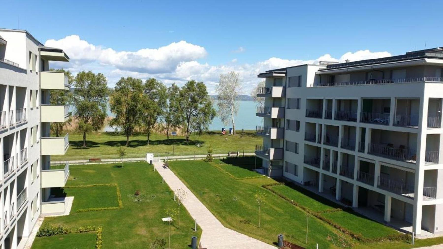 Green Apartman บาลาตอนแลลเล ภายนอก รูปภาพ